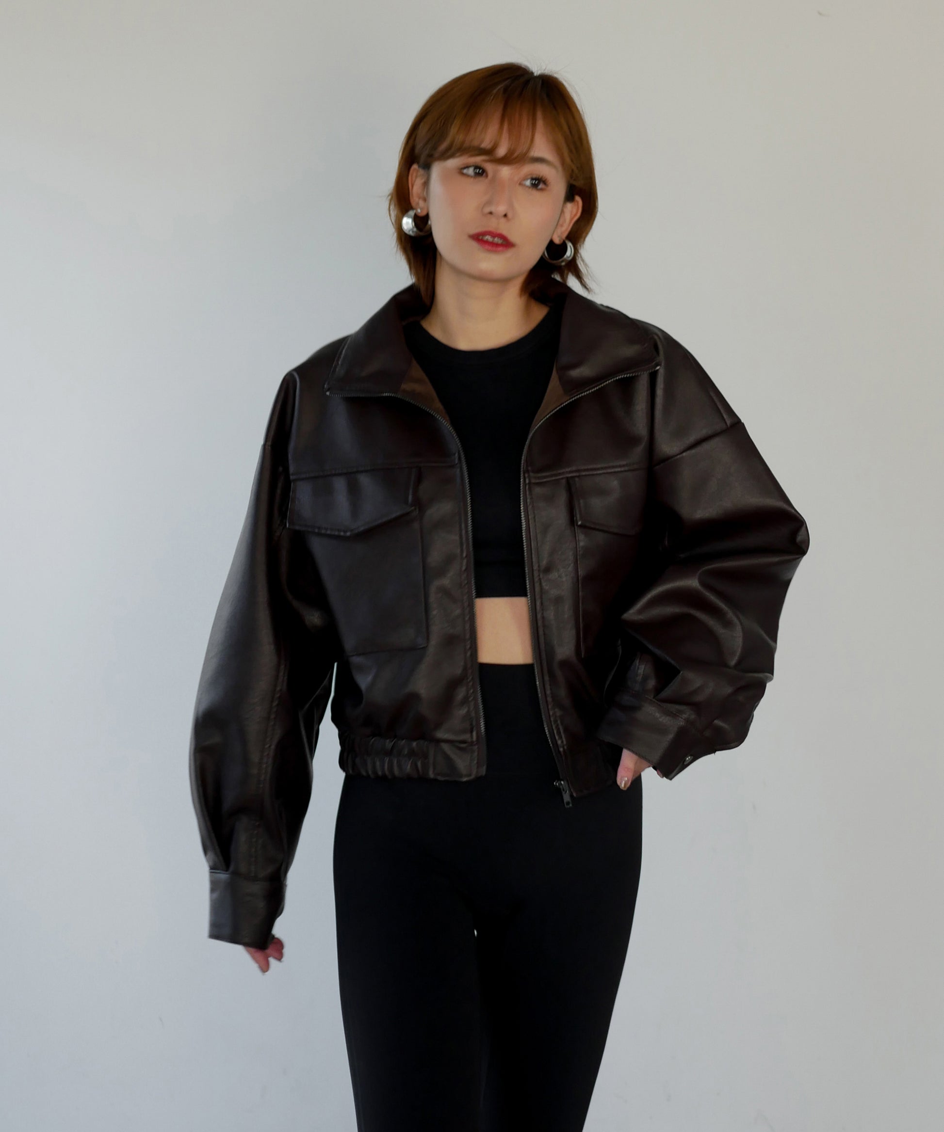 モデルサイズ：160cm B84 W61 H84 / 着用：ダークブラウン