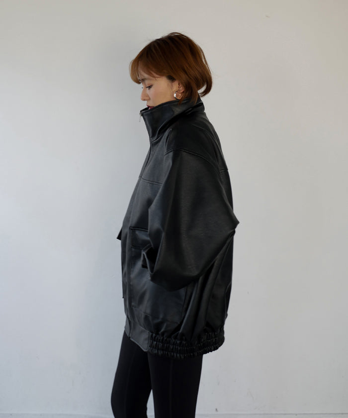 モデルサイズ：160cm B84 W61 H84 / 着用：ブラック
