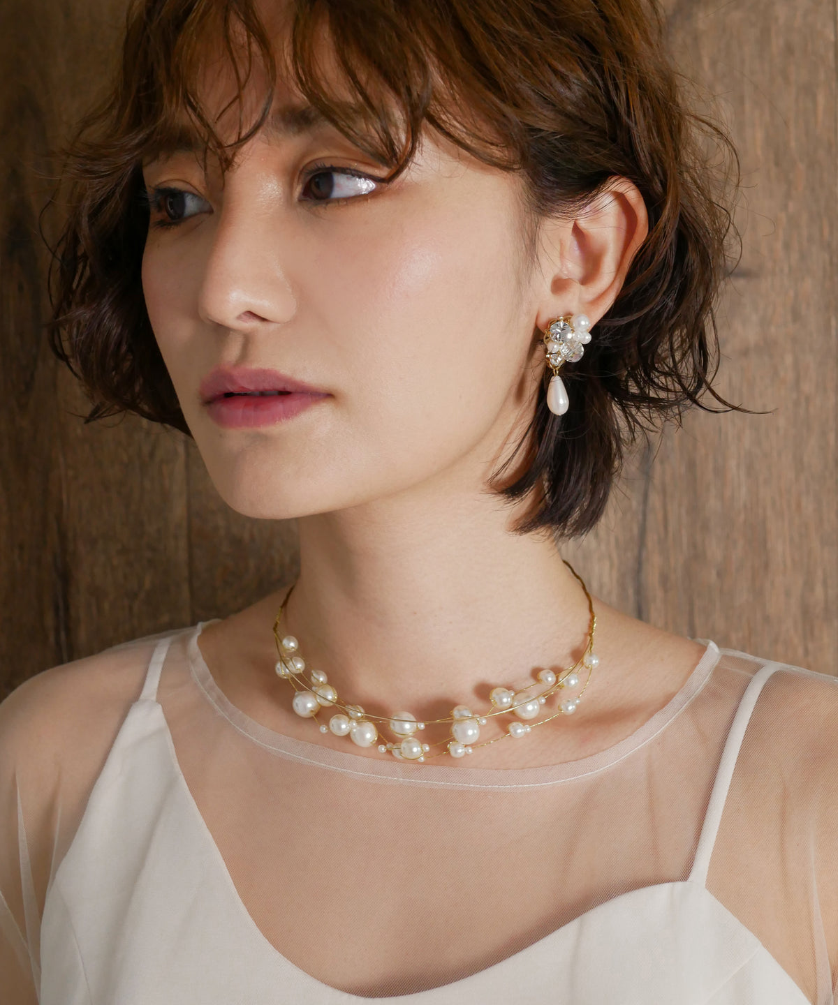 SKIN PEARL CHOKER