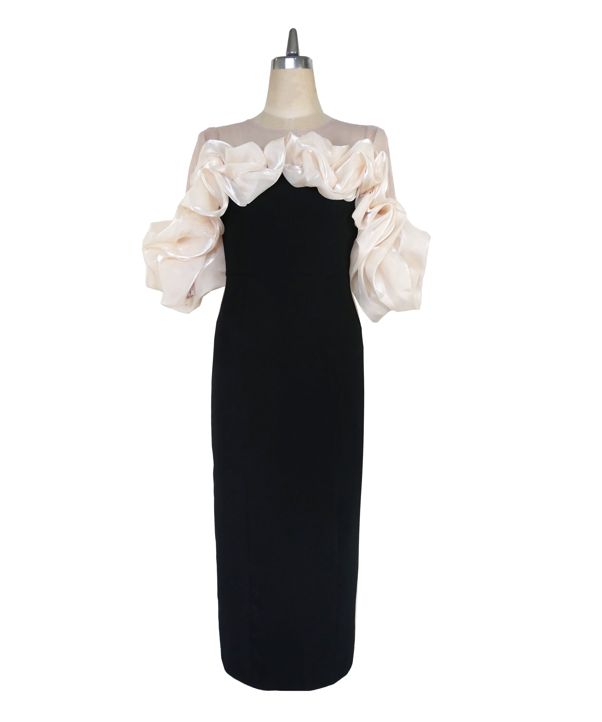 VOLUME RAFFLE DRESS