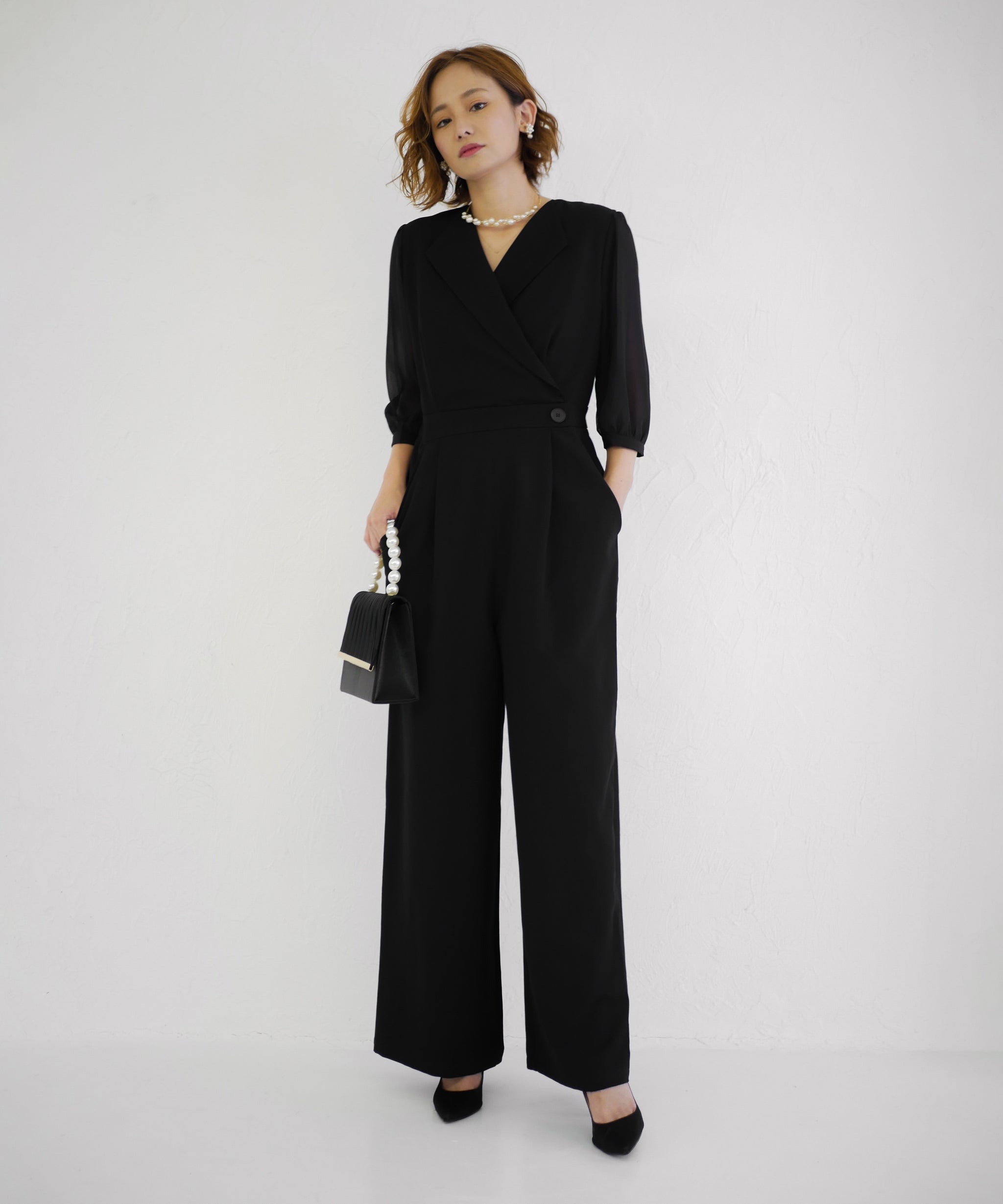 モデルサイズ：160cm B84 W61 H84 / 着用：ブラック