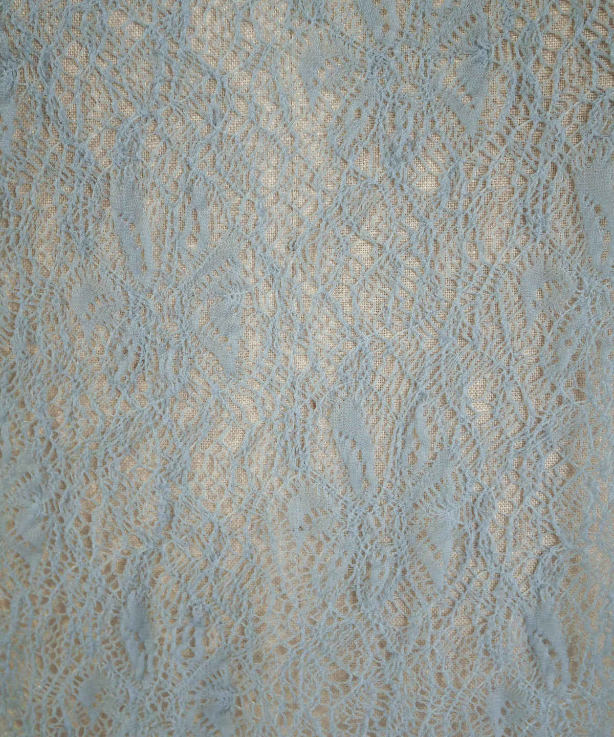 LACE GATHER TOP