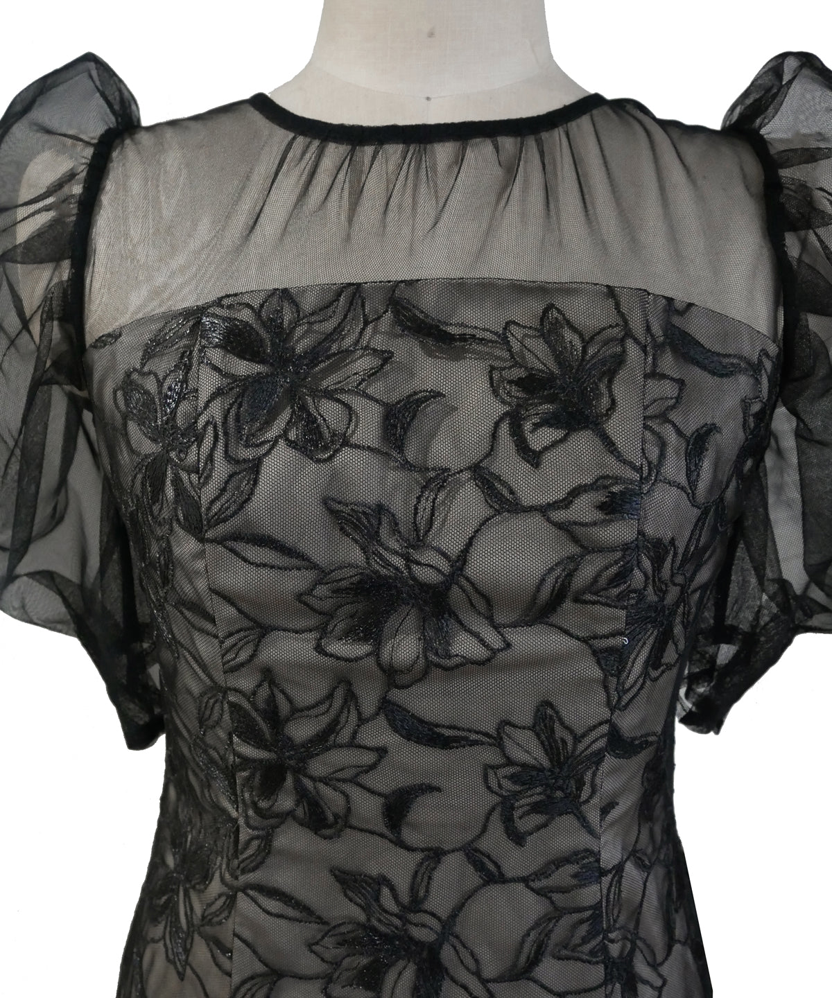 LILY LACE TIERD DRESS