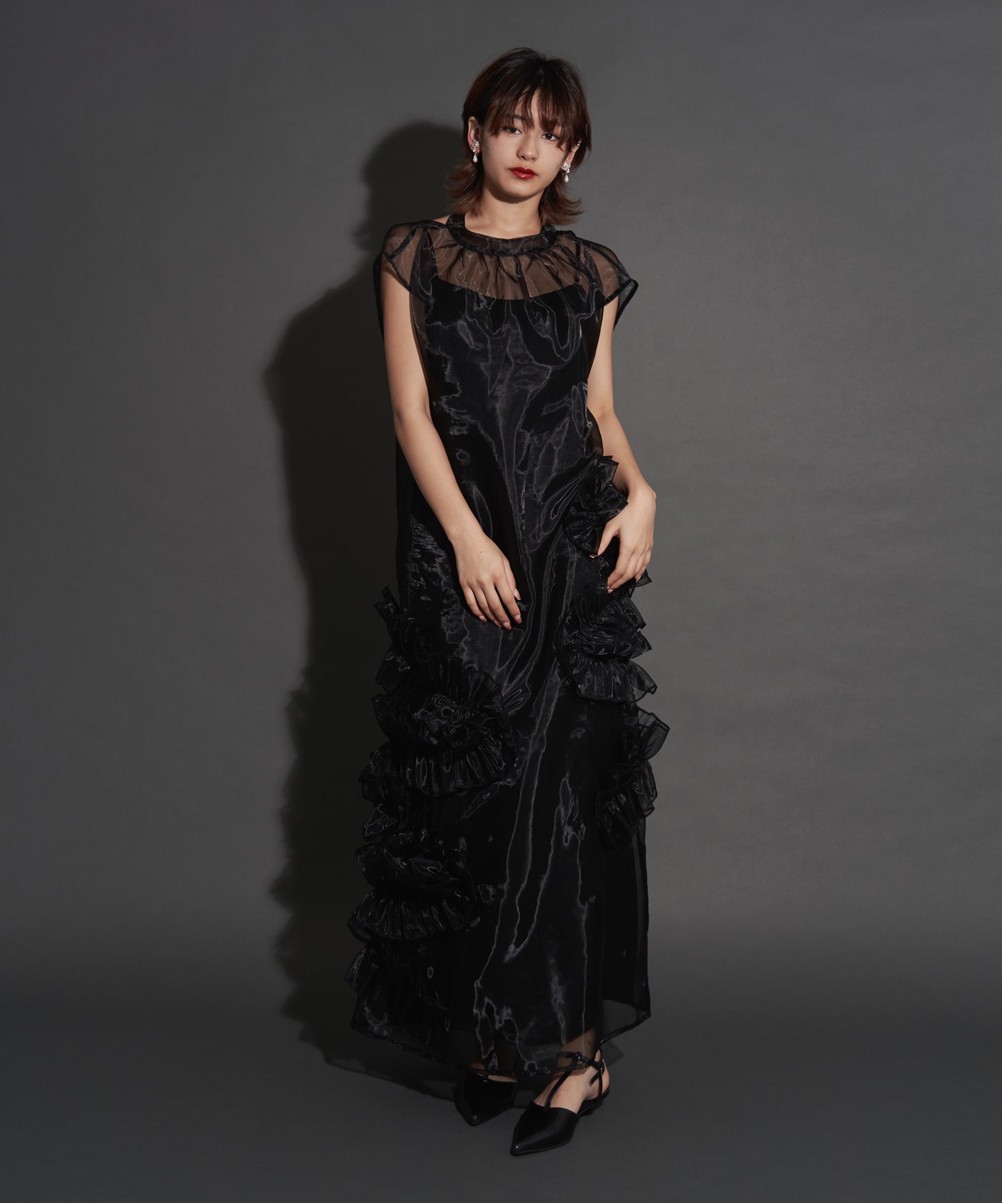モデルサイズ：162cm B80 W59 H83
着用：ブラック M