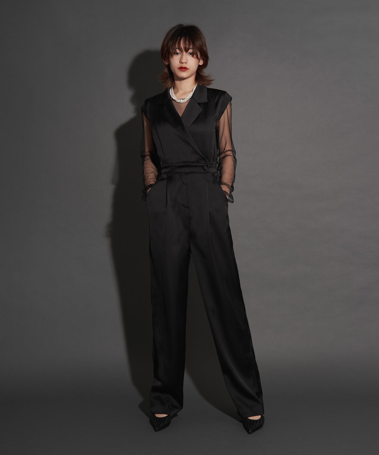 モデルサイズ：162cm B80 W59 H83 / 着用：ブラック M