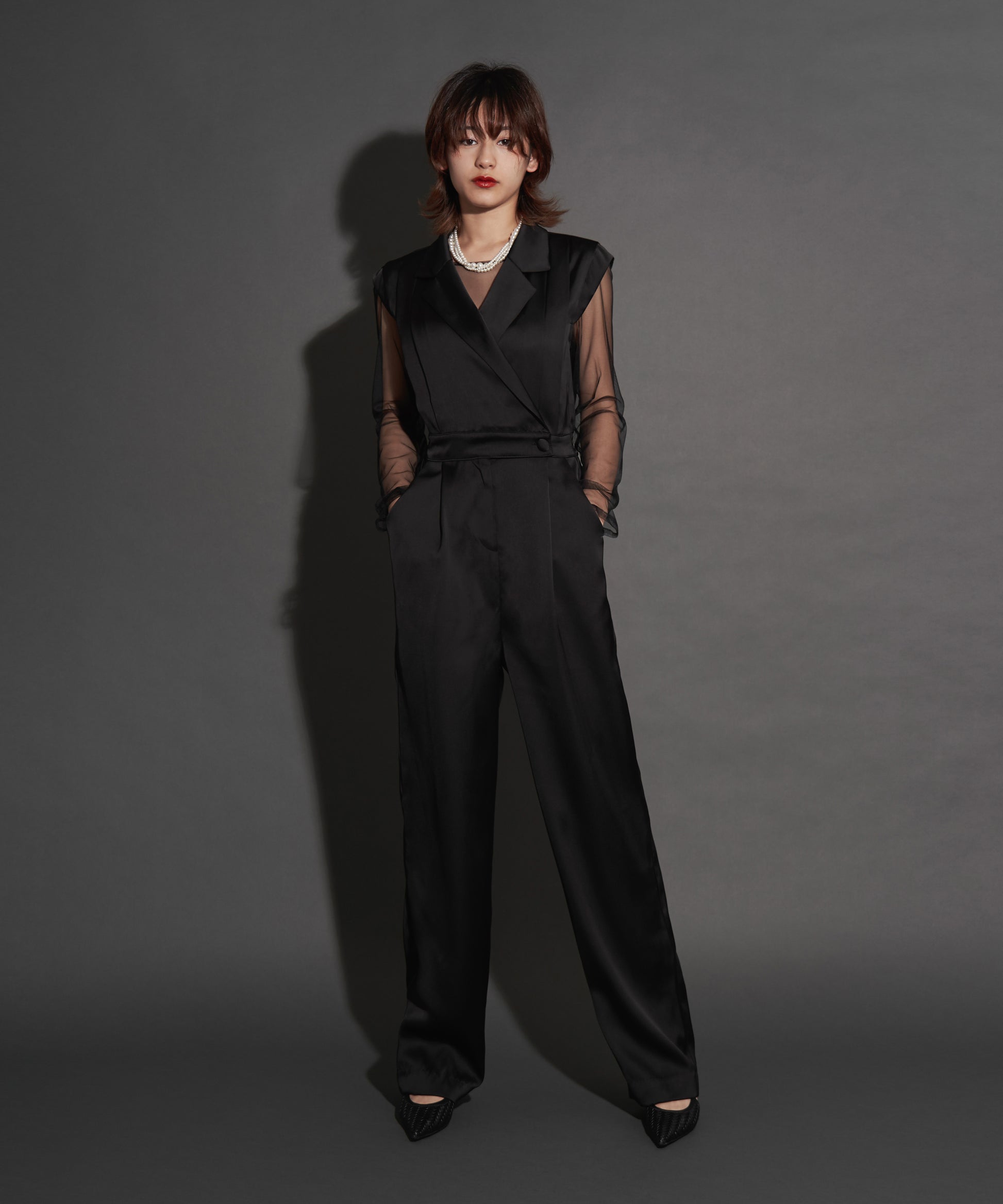 モデルサイズ：162cm B80 W59 H83 / 着用：ブラック M