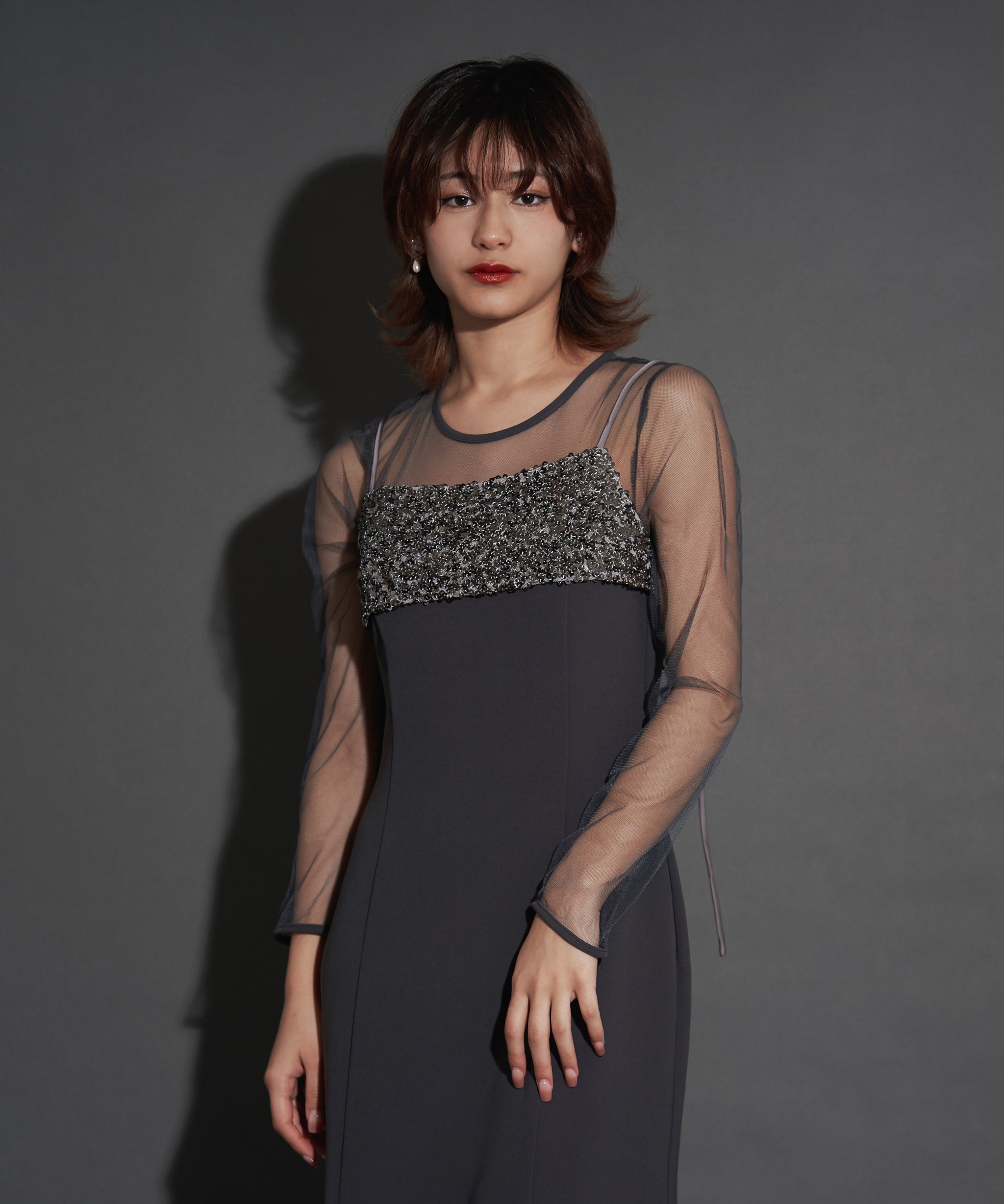 モデルサイズ：162cm B80 W59 H83 / 着用：チャコールグレー M 