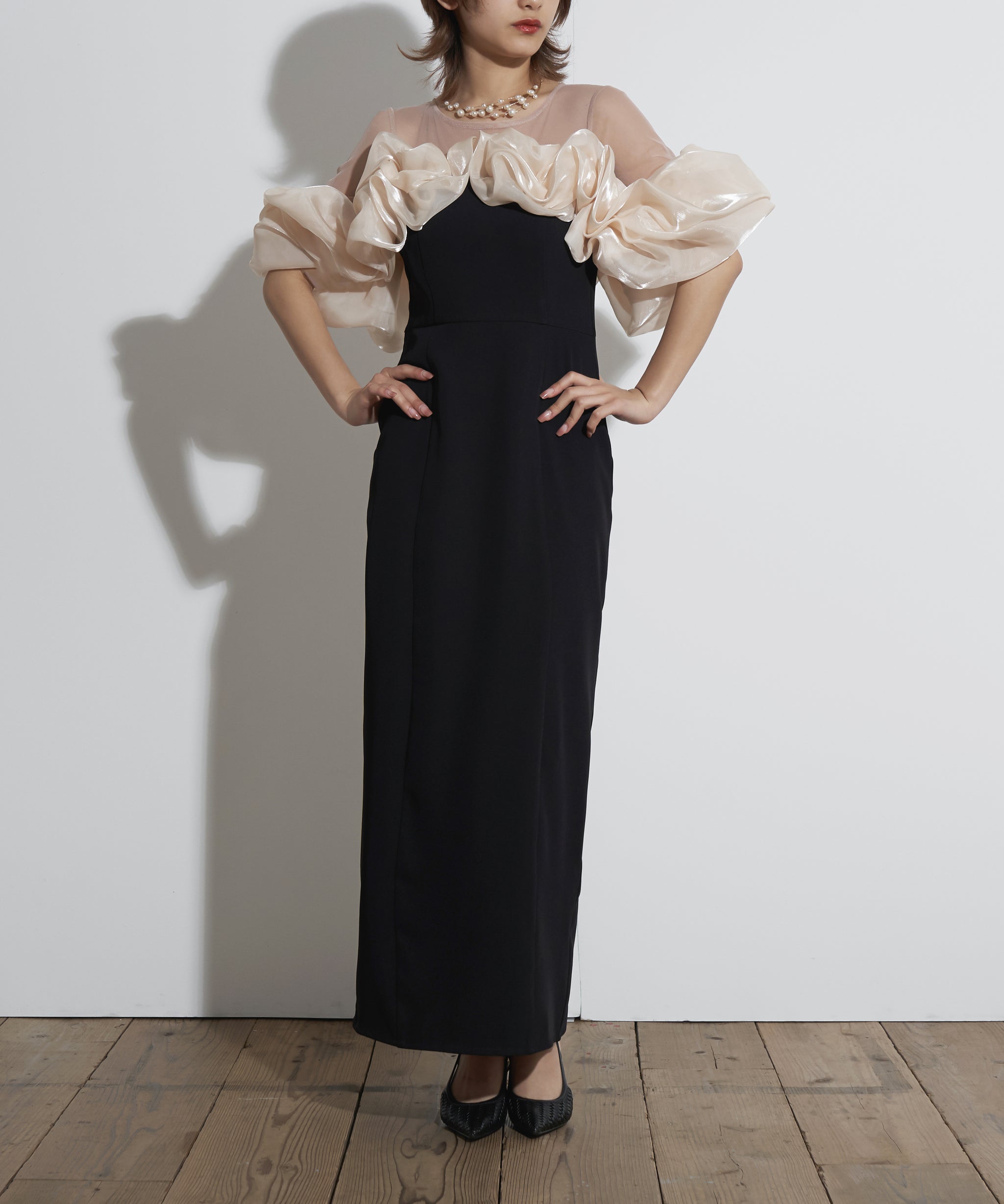 VOLUME RAFFLE DRESS