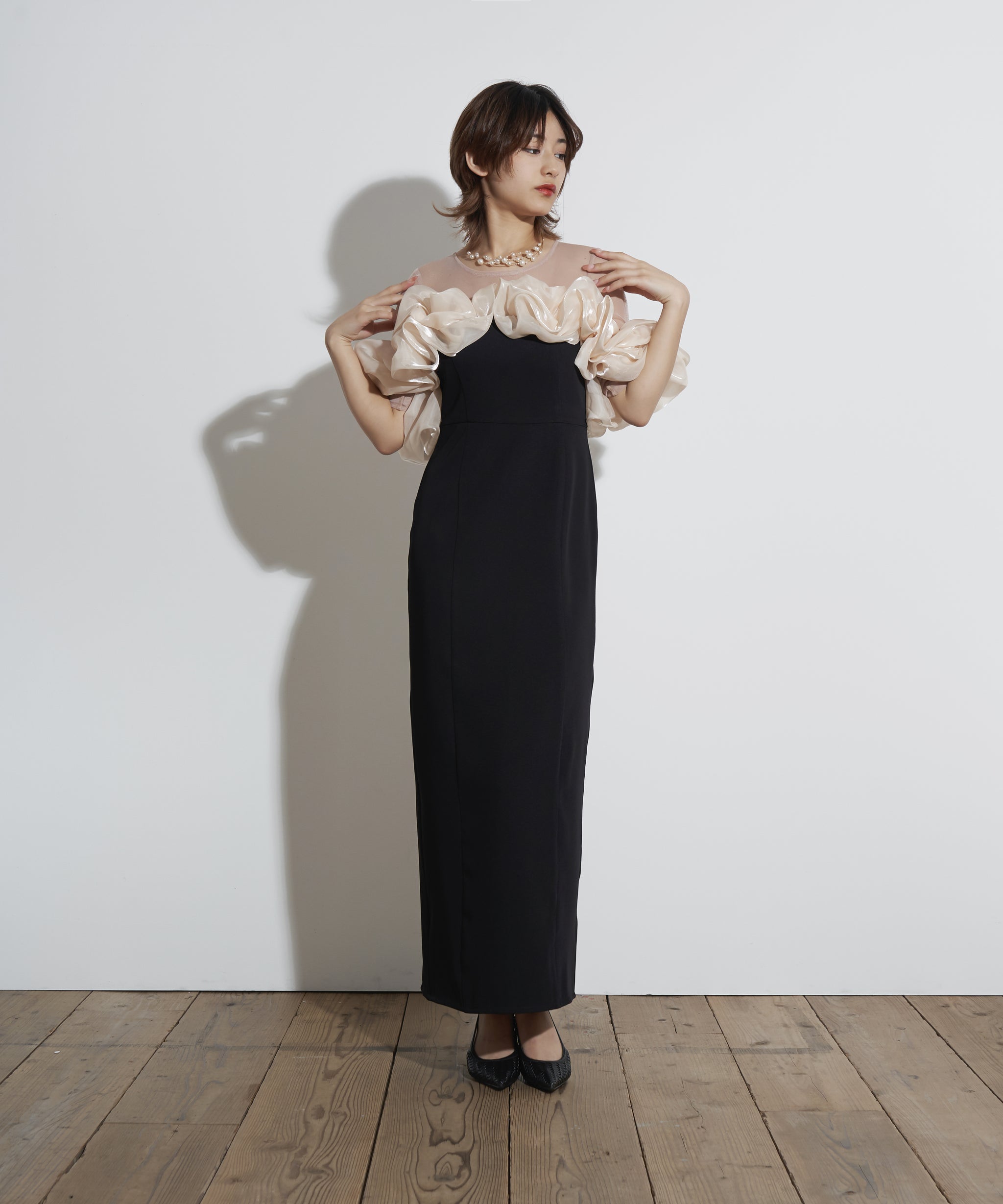 VOLUME RAFFLE DRESS
