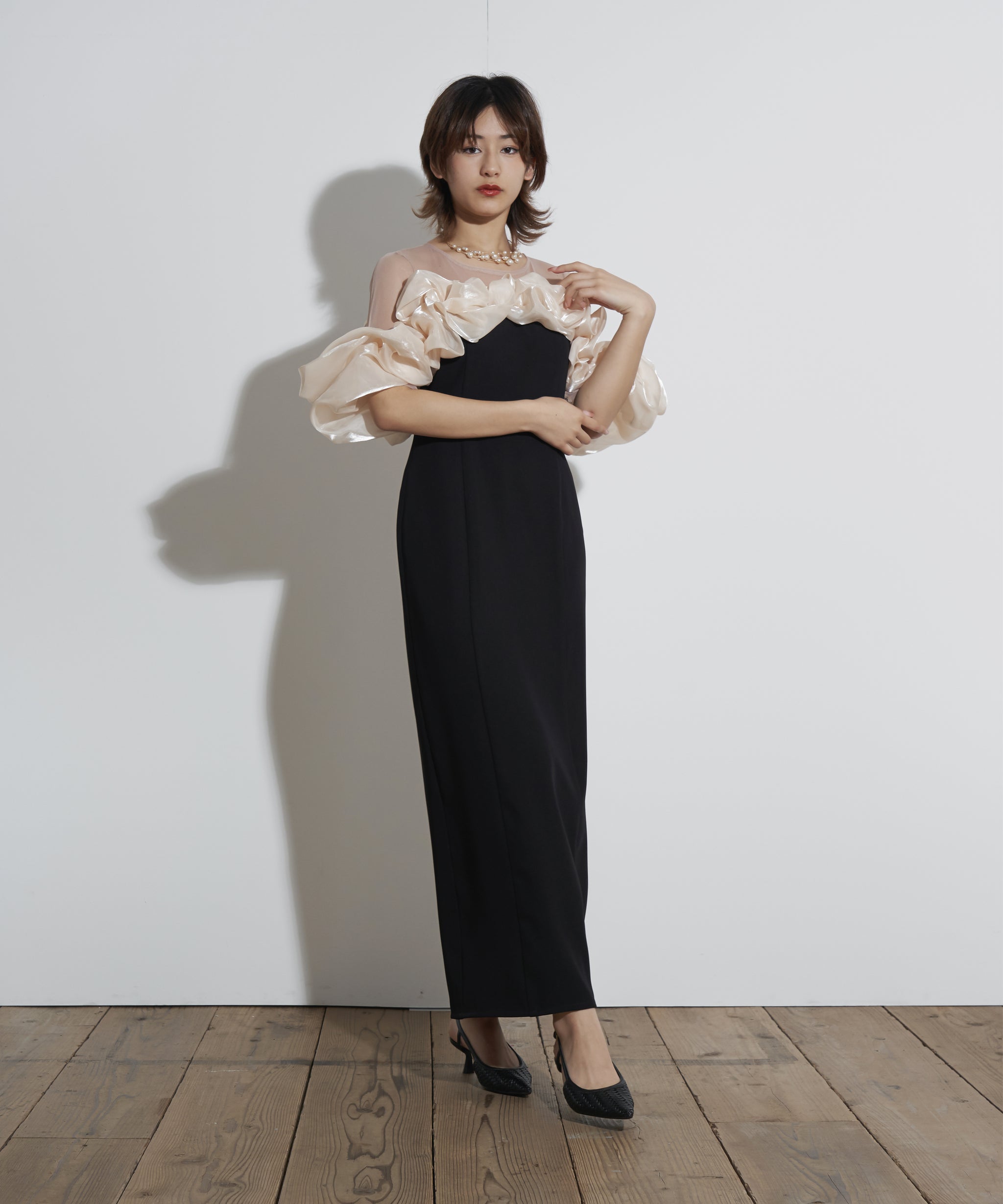 VOLUME RAFFLE DRESS